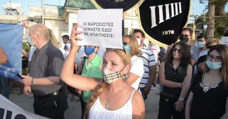 Cypryjscy Grecy protestują przeciw otwarciu przez Turcję plaży w „mieście duchów”