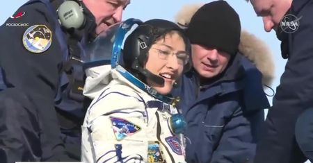 Pobiła kosmiczny rekord. Naukowcy zbadają, jakie skutki na kobiecy organizm ma długotrwałe przebywanie w kosmosie
