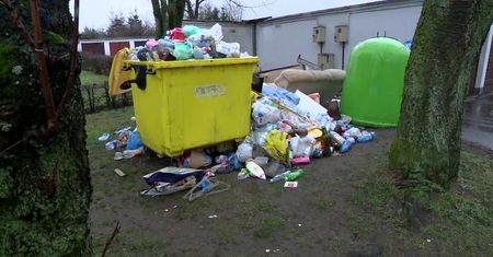 Nowogard tonie w śmiechach
