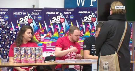 120 tys. wolontariuszy zbiera pieniądze na WOŚP. Zaczęli bladym świtem