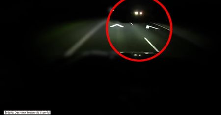 W nocy na niebie pojawiło się coś dziwnego