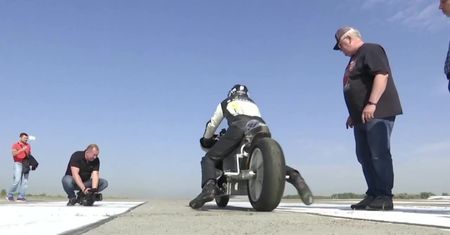 Pobito rekord prędkości motocyklem elektrycznym
