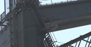 Książę Harry wspiął się na Sydney Harbour Bridge, by wciągnąć na maszt flagę tegorocznej edycji Invicitus Games