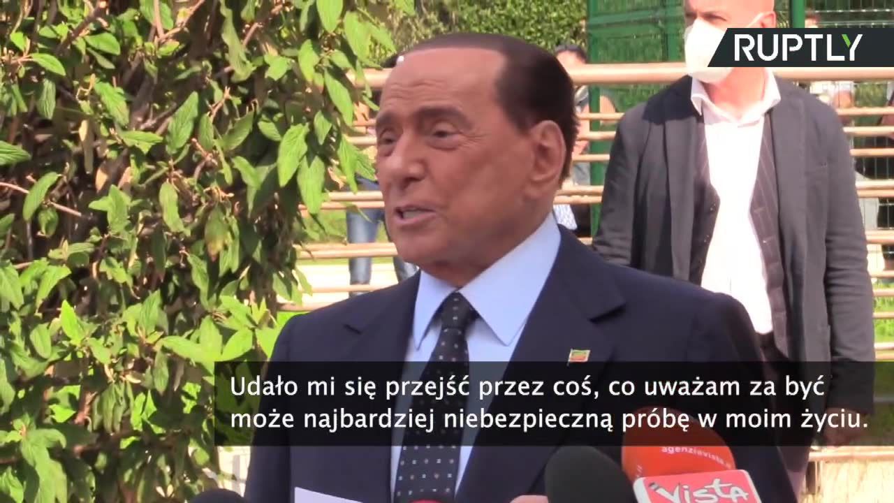 S. Berlusconi wyszedł ze szpitala po wyzdrowieniu z COVID-19