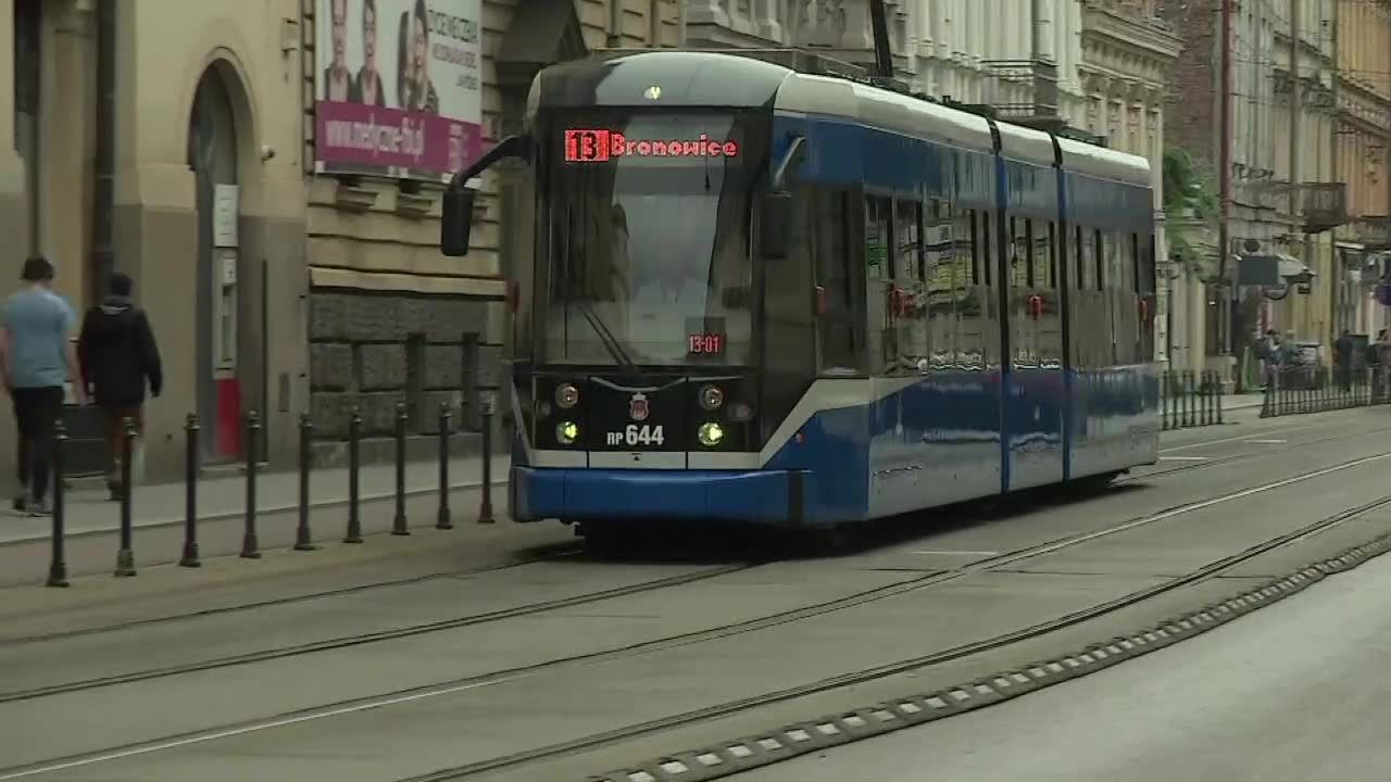 Kontrole maseczek w krakowskich autobusach i tramwajach