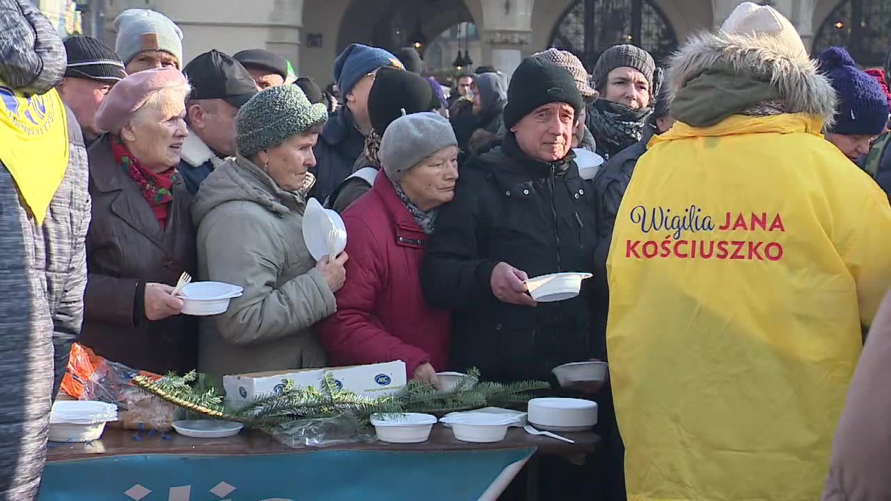 Tysiące porcji karpia i bezpłatne badania lekarskie. Wigilia dla potrzebujących w Krakowie