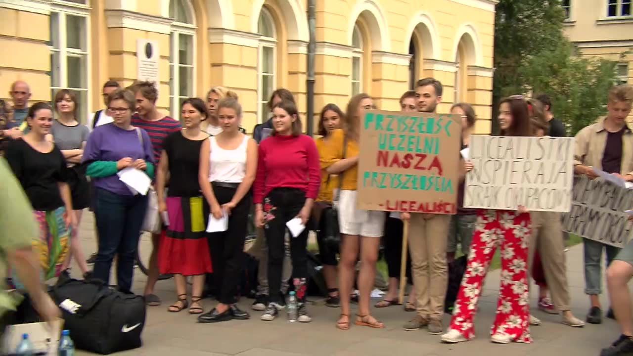 Studenci zawiesili protest. Nadal oczekują odrzucenia reformy J. Gowina