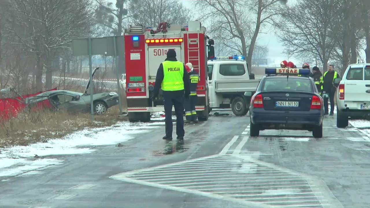 4 osoby zginęły w zderzeniu samochodu osobowego z dostawczym