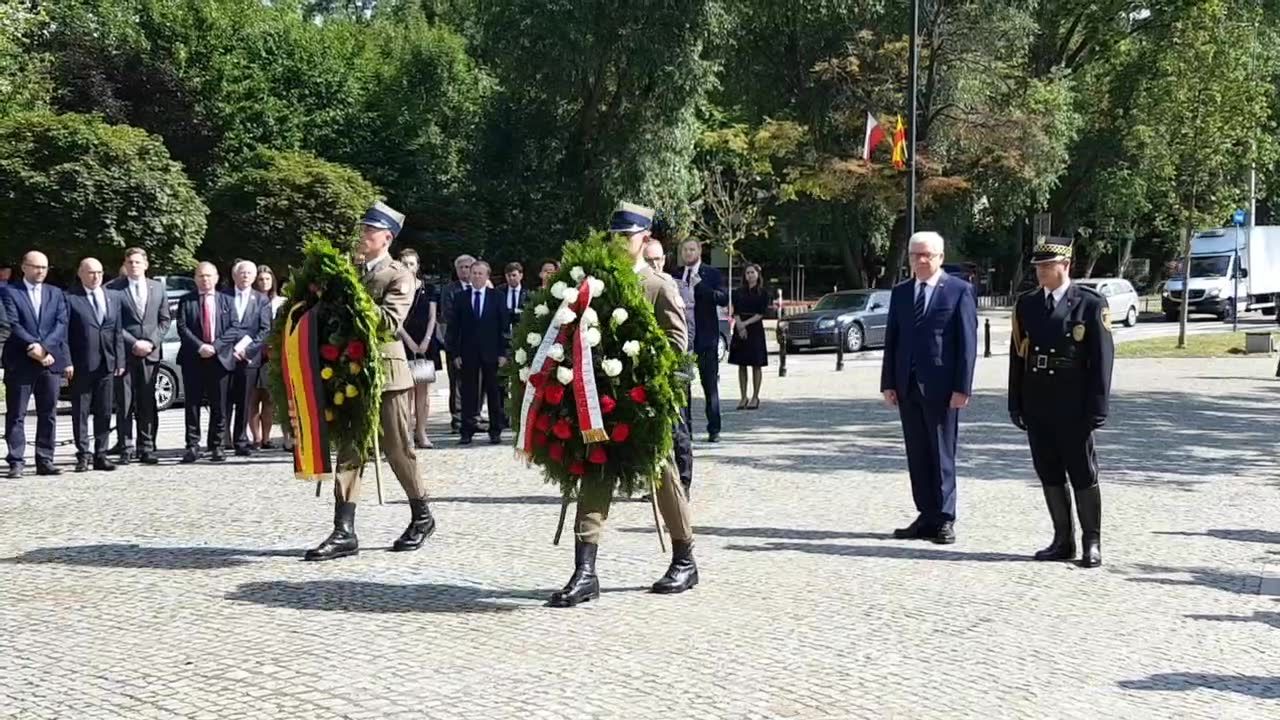 Szefowie MSZ Polski i Niemiec złożyli wieńce pod Pomnikiem Ofiar Rzezi Woli w Warszawie