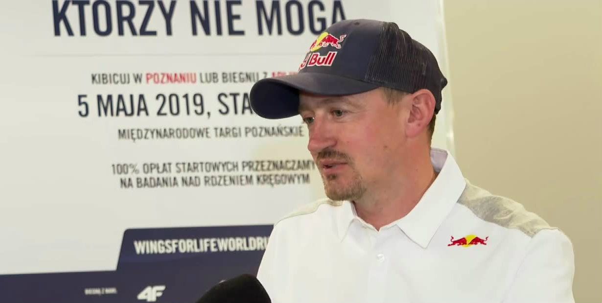 Adam Małysz wyruszył w pogoń za uczestnikami charytatywnego biegu Wings For Life World Run Poznań