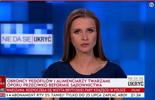 Wiadomo kto pisze propagandowe "paski" w TVP Info.To młode dziennikarki