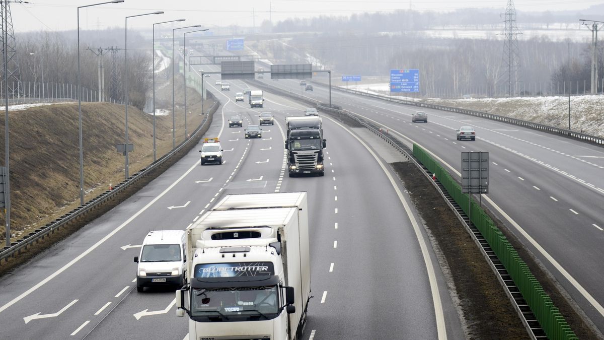 W najbliższe dwa weekendy drogowcy będą grodzić teren, na którym będą prowadzone prace. 