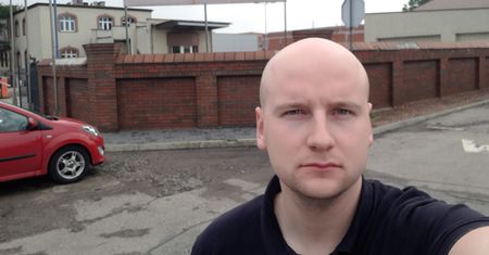 Byłem pod zakładami Henryka Kani. Połowa załogi na przymusowych urlopach