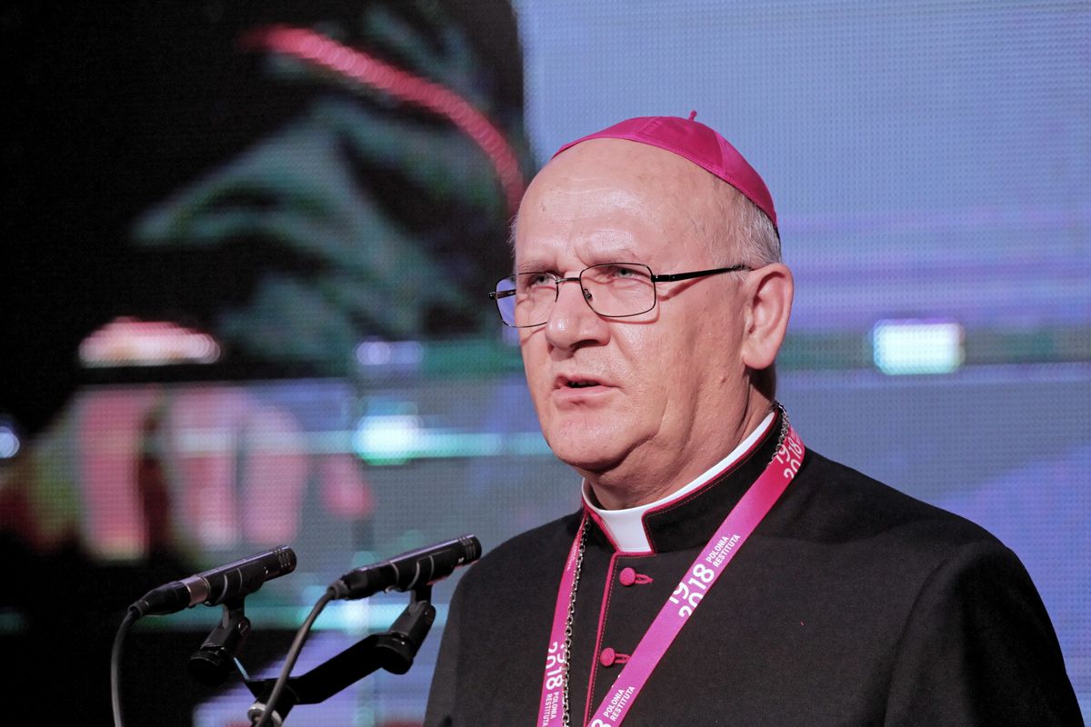 Religia w szkołach. Arcybiskup Józef Górzyński zaniepokojony