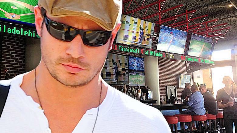 Nick Lachey zamyka bar