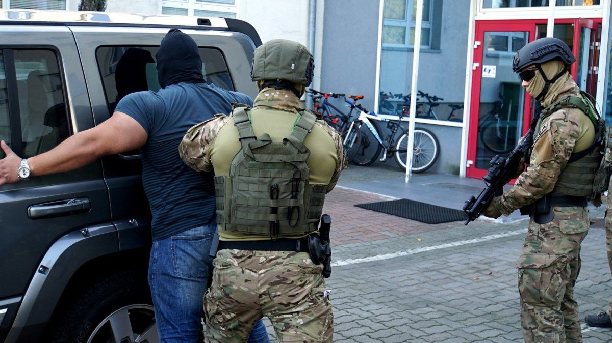 CBA zatrzymało prezesa i prokurent spółki.