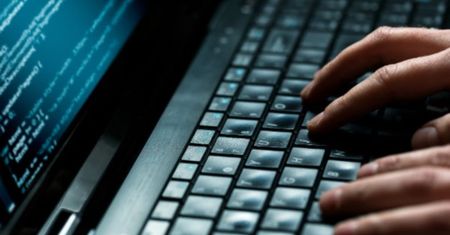 Gracze na celowniku hakerów: włamania na konta Steam i Origin
