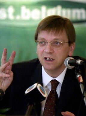 Verhofstadt: w kwietniu miniszczyt w sprawie wspólnej obrony europejskiej