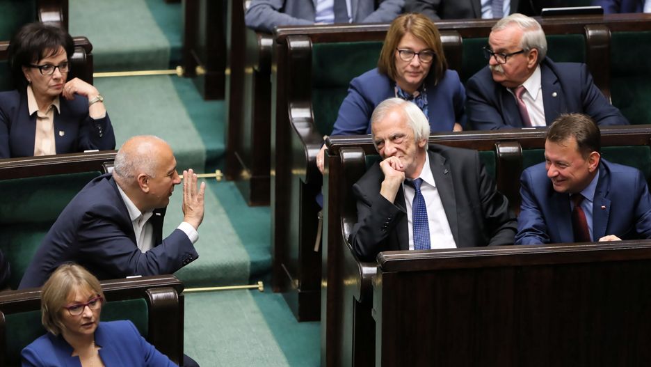 PiS tak dobrych notowań nie miał od kilku miesięcy