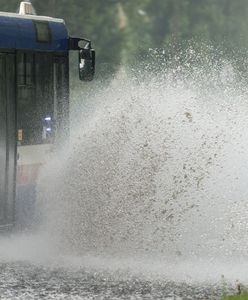Wtorek pod znakiem burz i deszczu. Ostrzeżenia I i II stopnia dla kilku województw