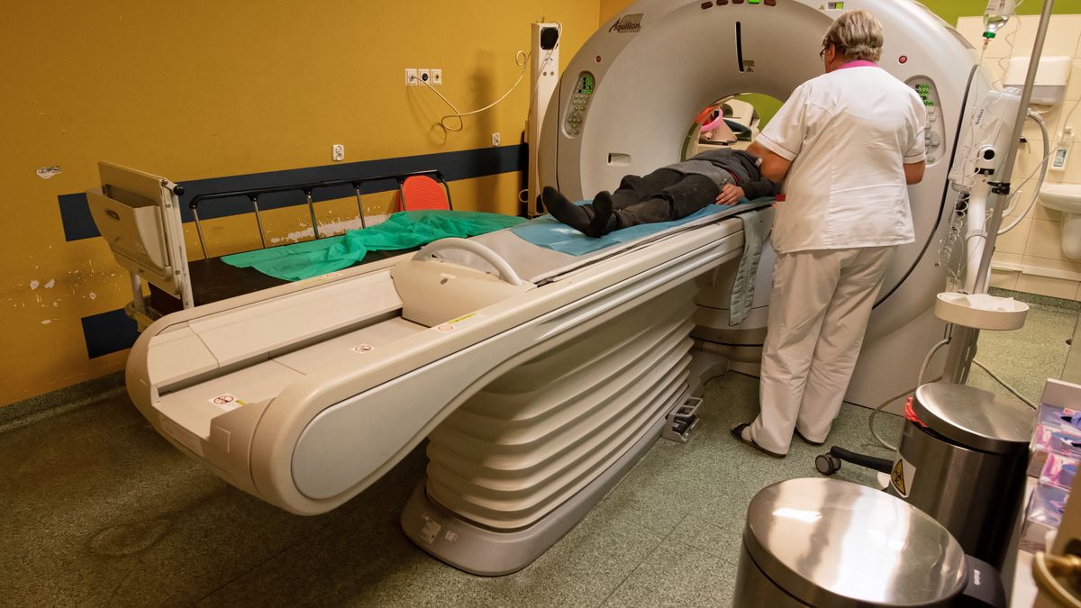 Zainteresowanie prywatną służbą zdrowia to konieczność w obliczu kłopotów z dostępem do tej publicznej