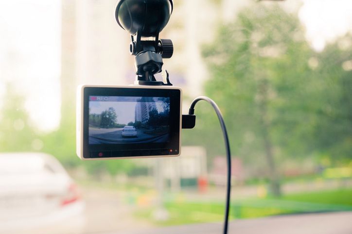 Kamera samochodowa zaoszczędzi nam nerwów przy incydentach drogowych
