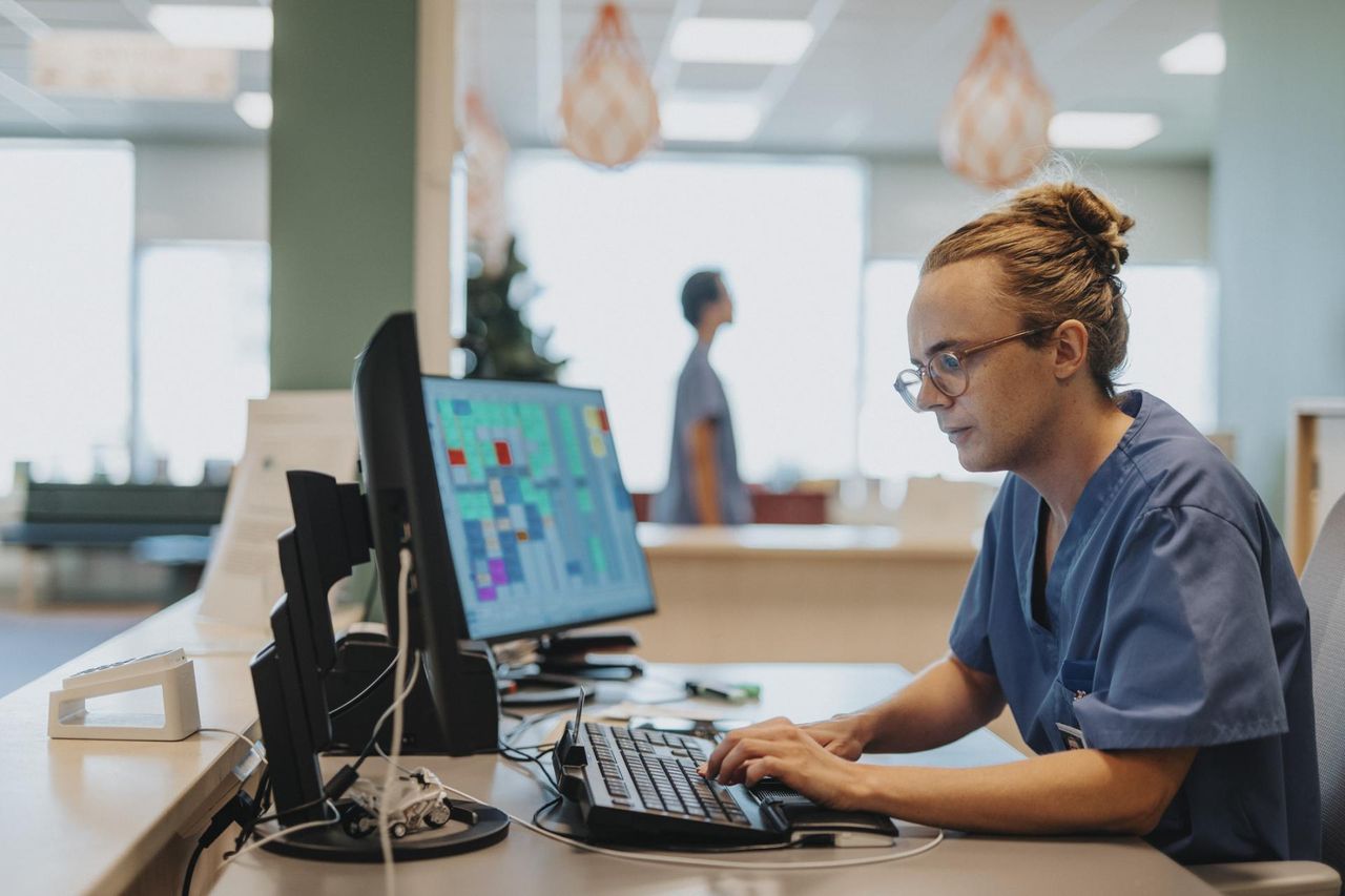 Rosyjskie cyberataki na Polskę. Celem szpitale i systemy wodociągowe