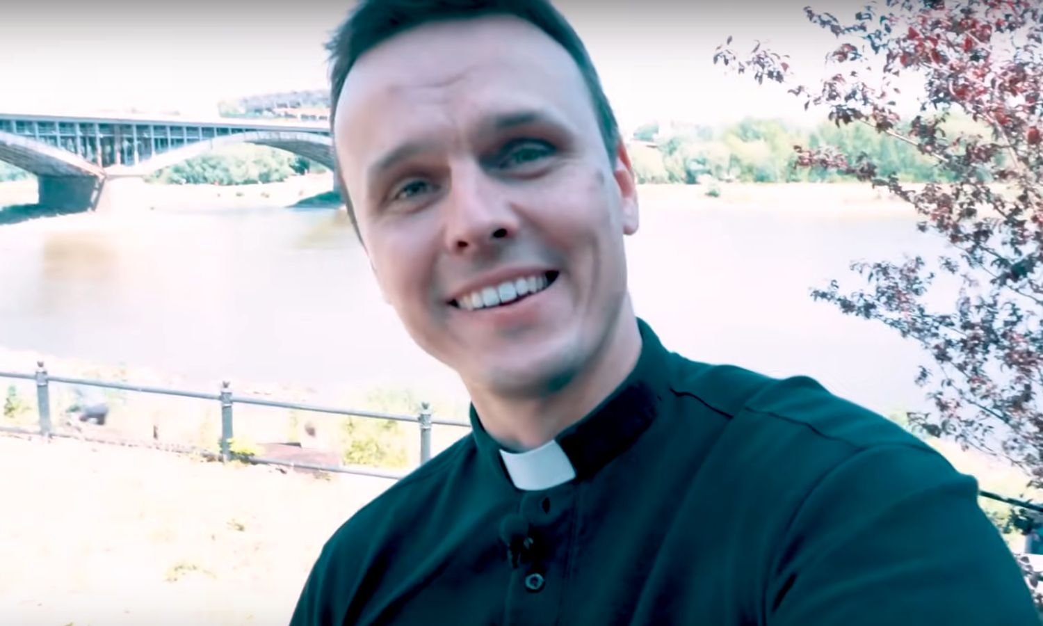 Ks. Rafał Główczyński zapowiedział ponowne otwarcie Cyrku Motyli