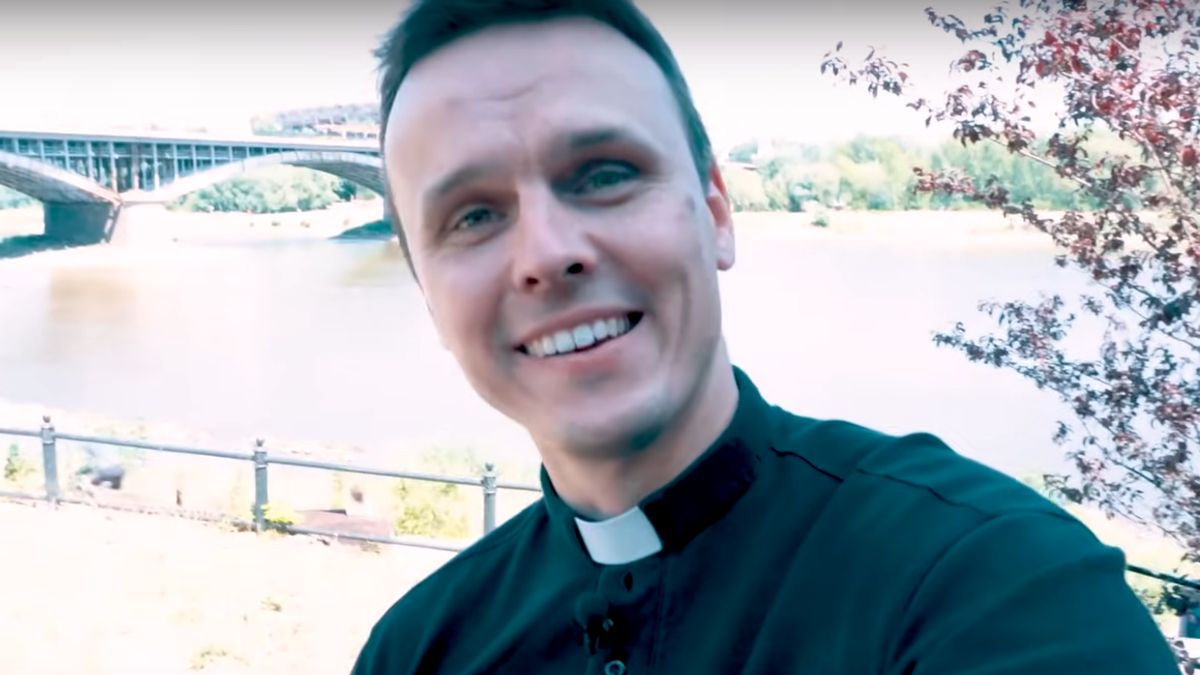 Ks. Rafał Główczyński zapowiedział ponowne otwarcie Cyrku Motyli