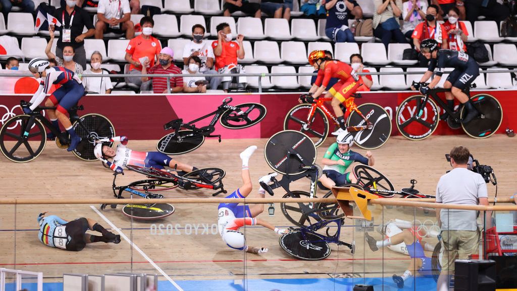 Zdjęcie okładkowe artykułu: Getty Images / Justin Setterfield / Na zdjęciu: kraksa podczas IO w Tokio