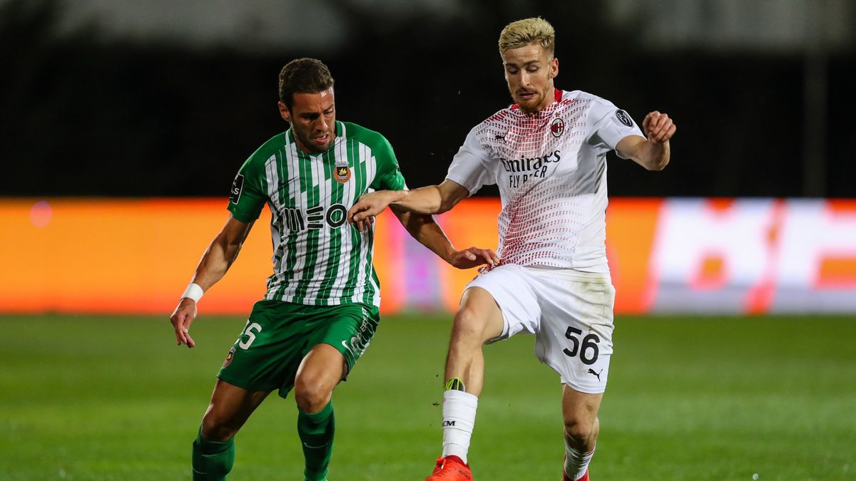 PAP/EPA / JOSE COELHO / Na zdjęciu: Ivo Pinto (z lewej) i Alexis Saelemaekers 