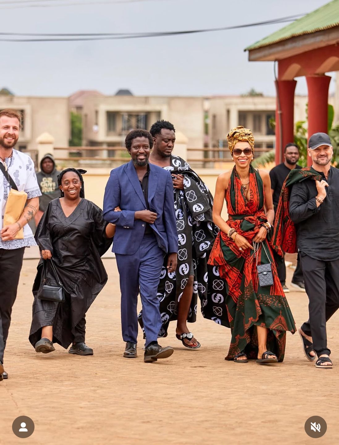 Omenaa Mensah upamiętniła ojca