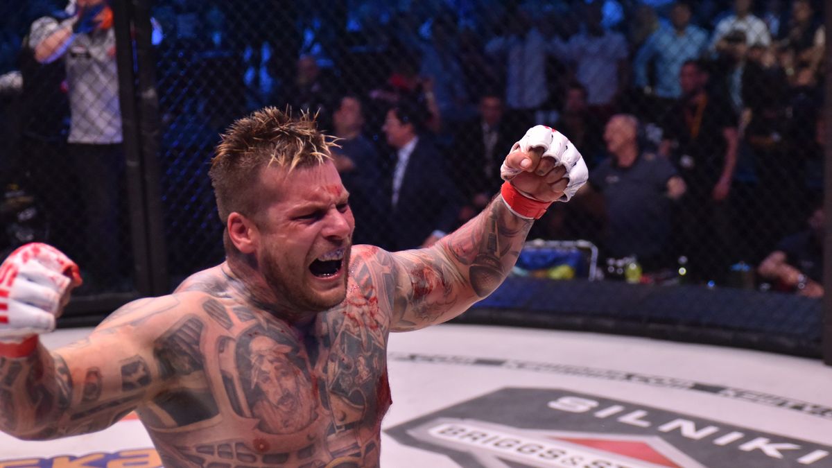 Materiały prasowe / kswmma.com / Na zdjęciu: Paweł Mikołajuw