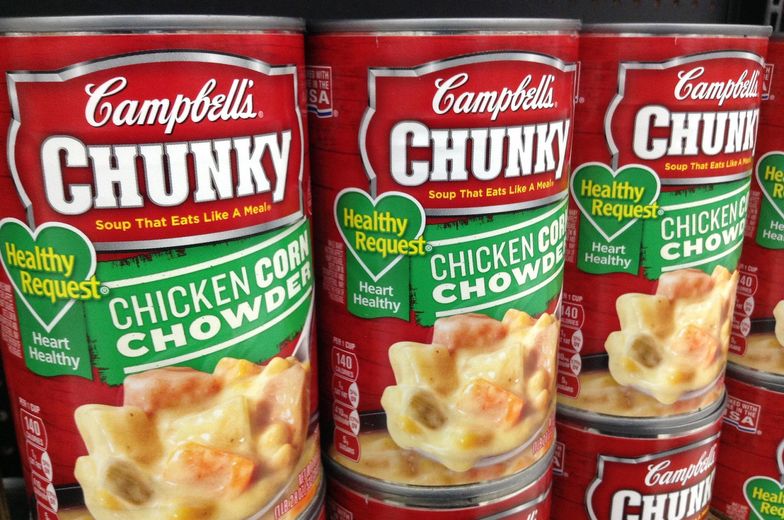 Campbell Soup boryka się ze słabą sprzedażą zup w puszkach.