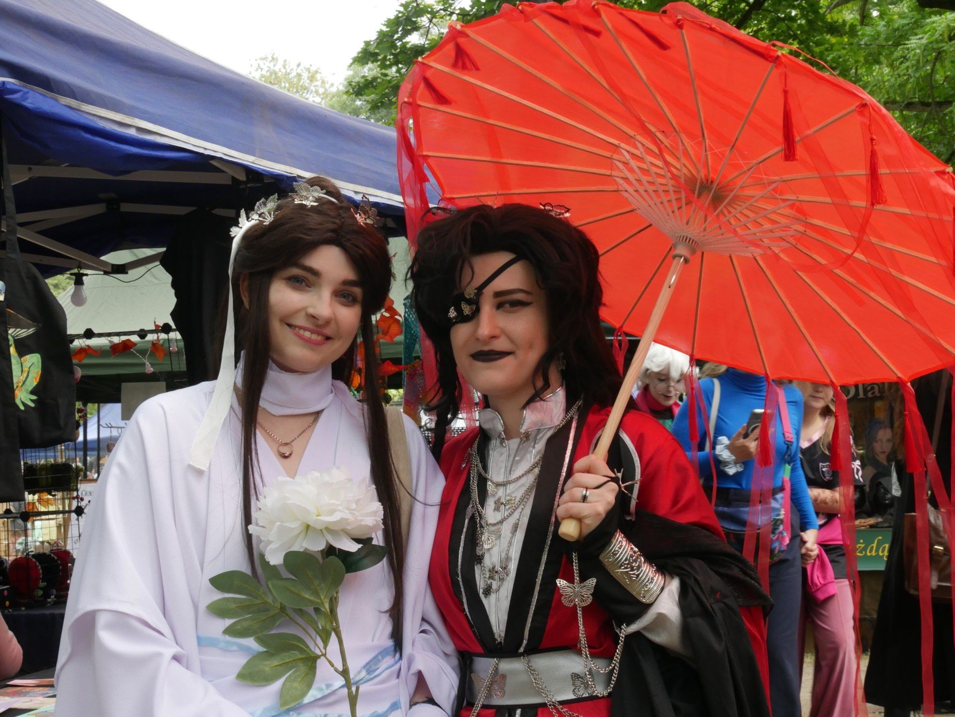 Sobota podczas jubileuszowych Dni Fantastyki 2025 w Leśnicy była prawdziwym świętem popkultury. Park Leśnicki zamienił się w barwną krainę fantazji, wypełnioną postaciami z gier, filmów, anime i komiksów.