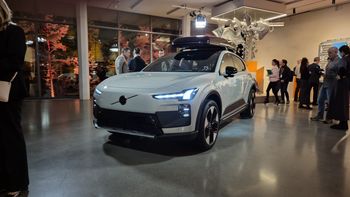 Skrócą wakacje załodze, bo tak duży jest popyt na nowe Volvo