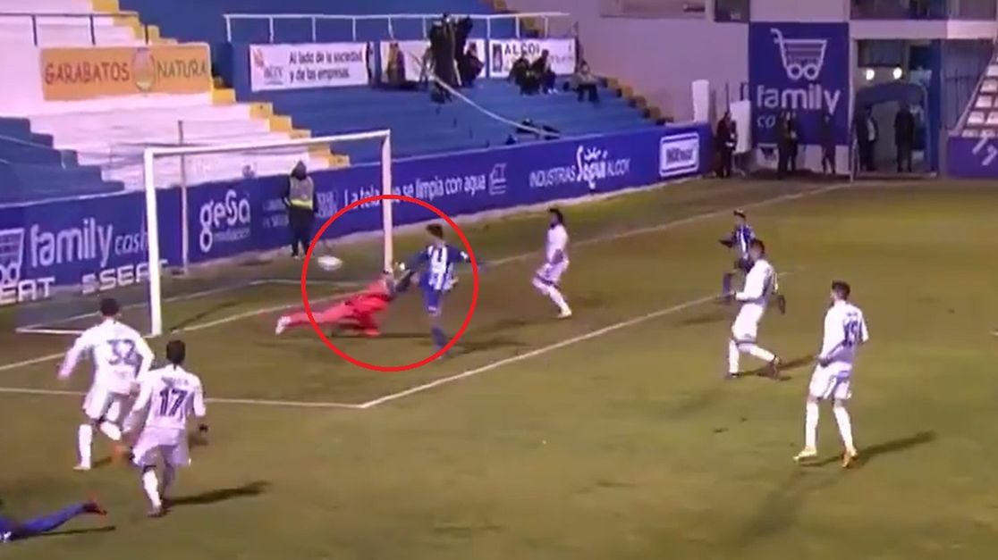 Twitter / TVP Sport / Bramka CD Alcoyano w meczu z Realem