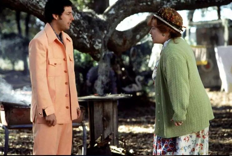 Kathy Bates i Adam Sandler w filmie "Waterboy"