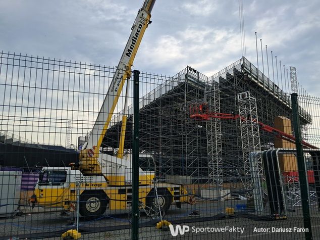 Centrum Paryża przypomina wielki plac budowy