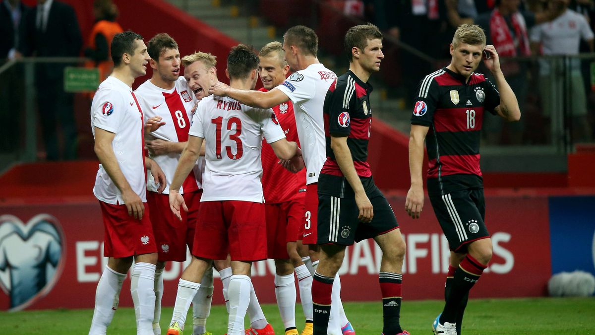 Radość piłkarzy reprezentacji Polski po historycznym zwycięstwie z Niemcami
