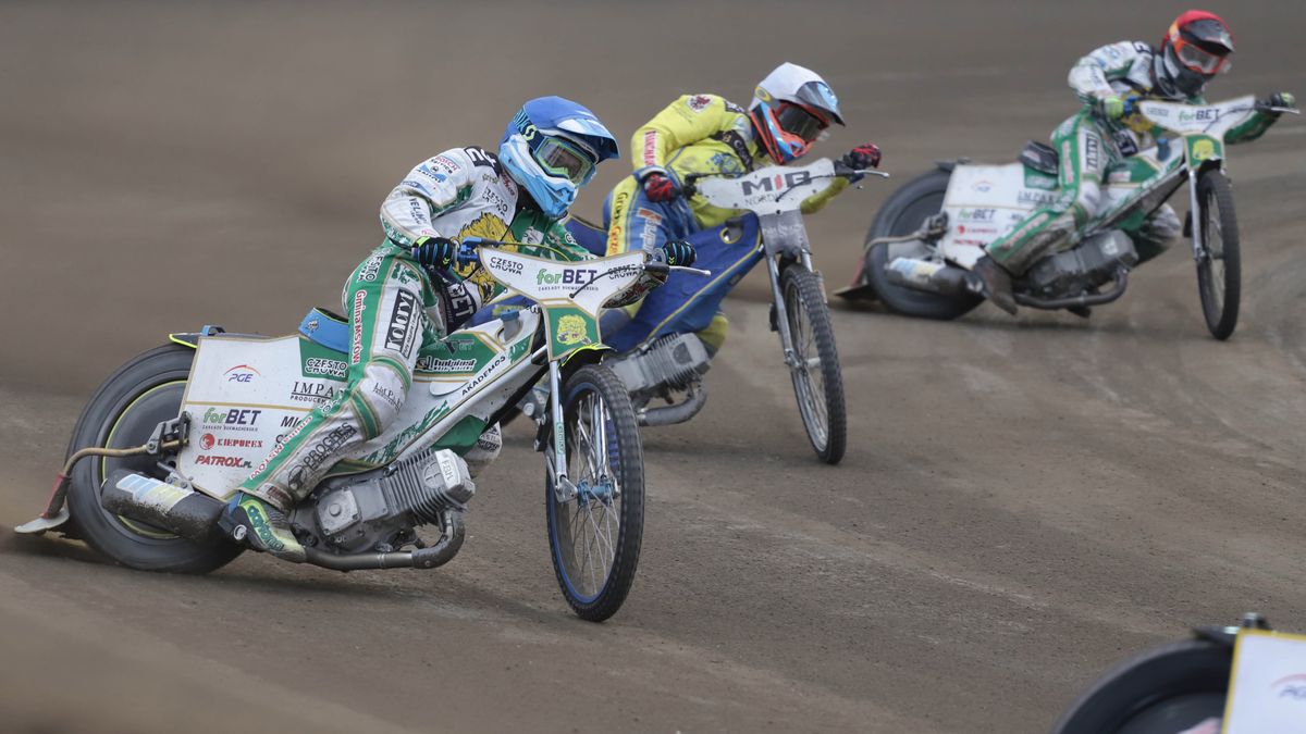 WP SportoweFakty / Tomasz Kudala / Półfinał PGE Ekstraligi 2018. Na zdjęciu od lewej: Michał Gruchalski, Grzegorz Walasek i Andreas Lyager.