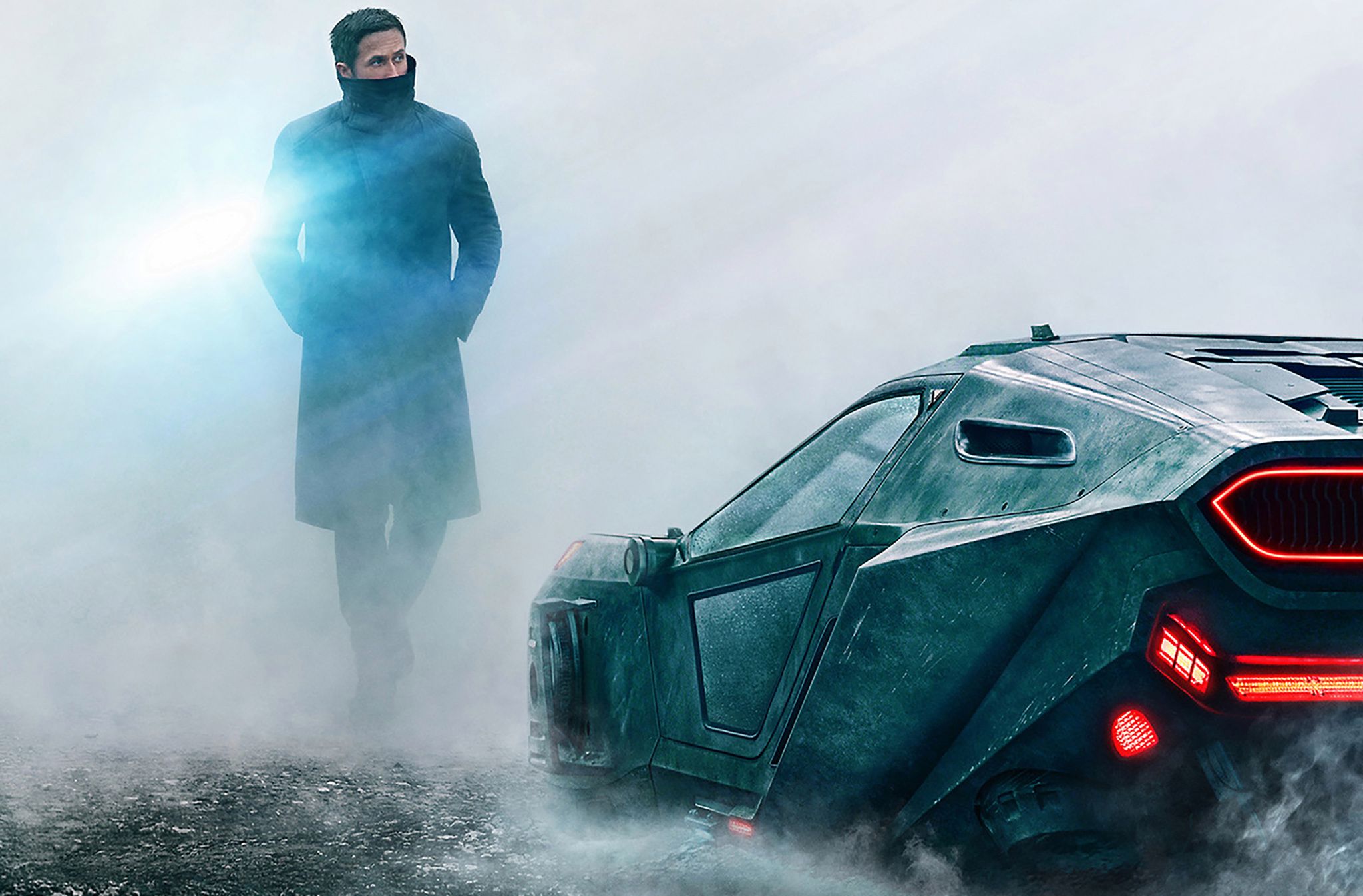 Ryan Gosling jako funkcjonariusz K w filmie "Blade Runner 2049"