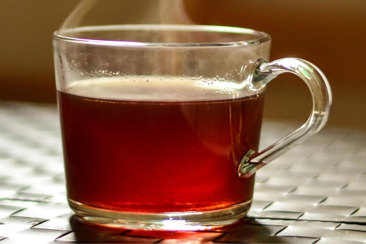 Herbata z kurkumą, pieprzem i imbirem przyspieszy metabolizm