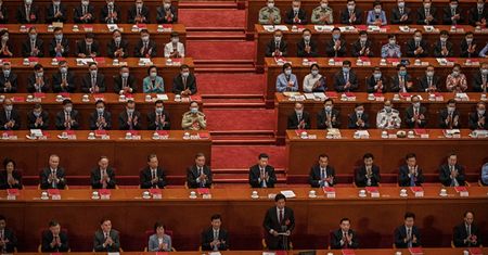 Chiny zarzucają przeciwnikom politycznym fabrykowanie oskarżeń i upolitycznienie pandemii COVID-19