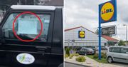 Miał już dość. Ujęcie sprzed Lidla. Wywiesił karteczkę