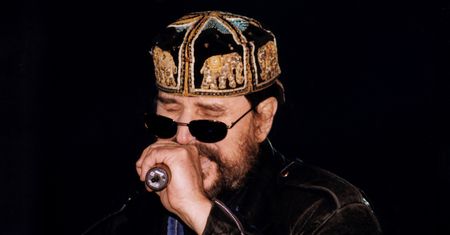 54 lata temu album "Dziwny jest ten świat" otrzymał status Złotej Płyty. Jak dobrze znasz twórczość i życie Czesława Niemena?