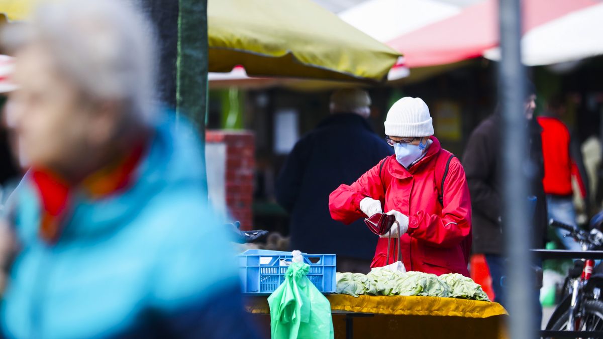 Sprzedawca we wsi Psary ma koronawirusa. Pół wsi na kwarantannie
