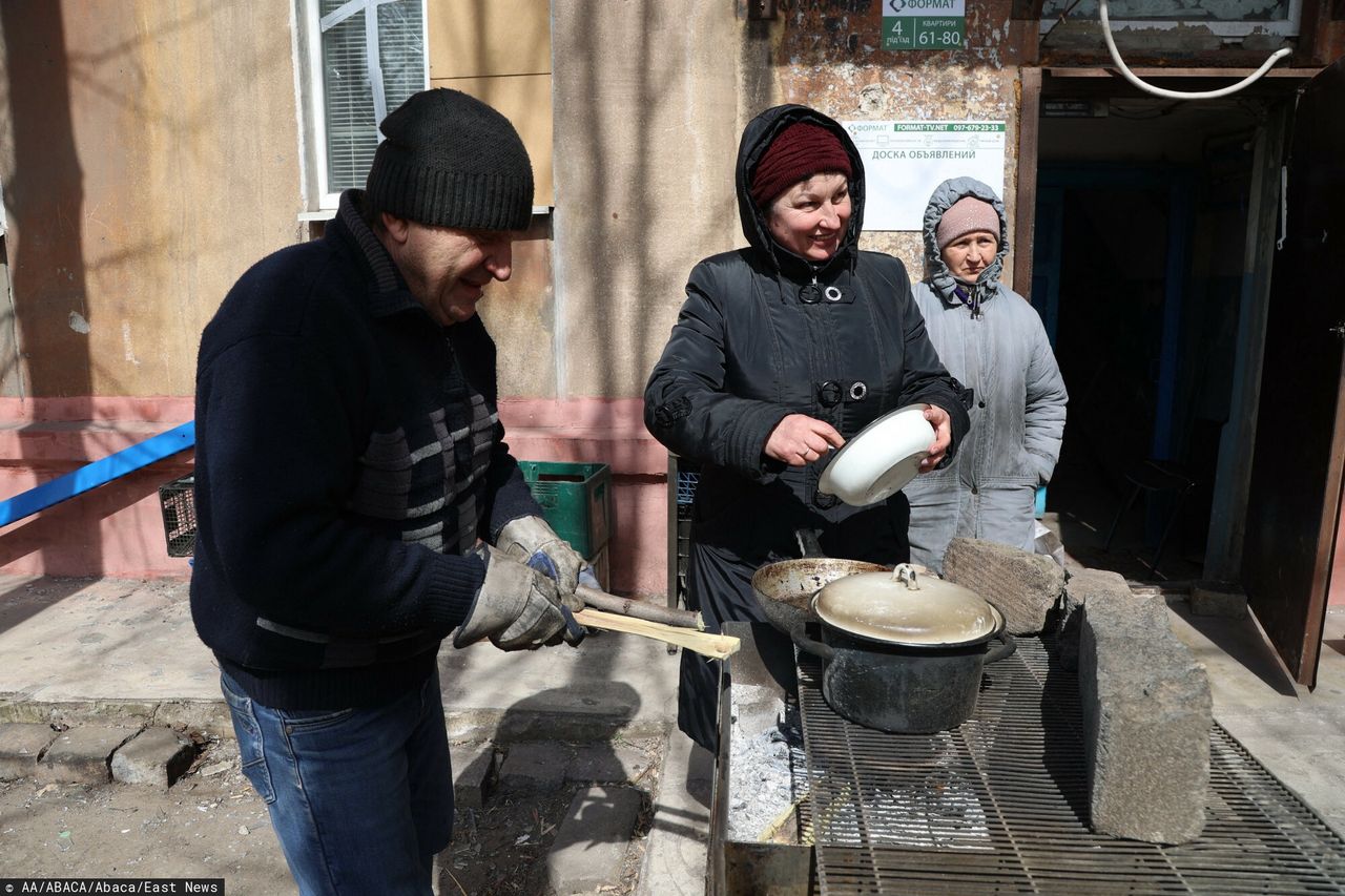 Mariupol został odcięty od jedzenia, wody czy paliwa