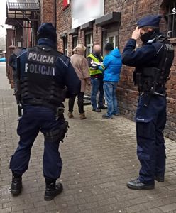 Katowice. Napadł z nożem w ręku na placówkę kredytowo-pożyczkową