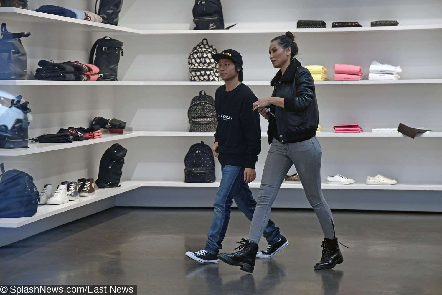 Pax Jolie-Pitt szaleje w sklepie Saint Laurent